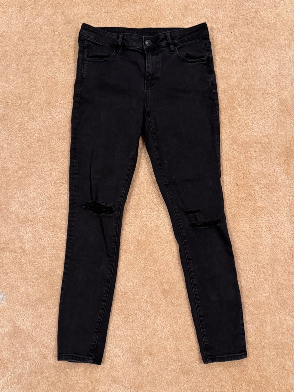 American Eagle distressed black jeggings